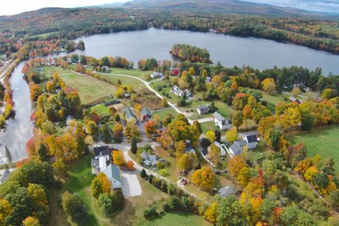 Highland Lake Inn - NH Country Inns